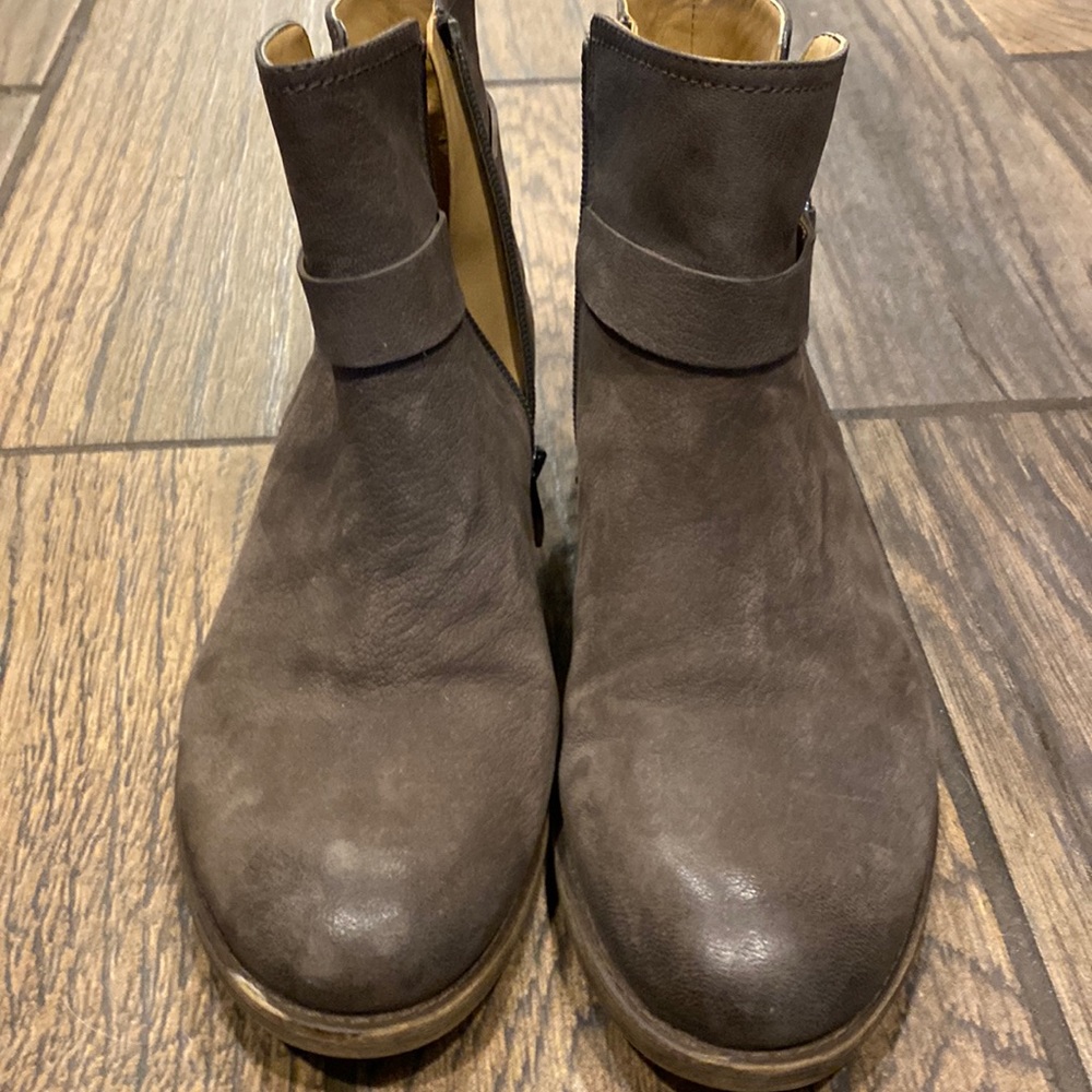 Franco Sarto ankle boots size 9